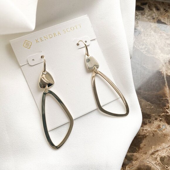 Kendra Scott Jewelry - ❤️Kendra Scott Kira Gold Drop Earrings